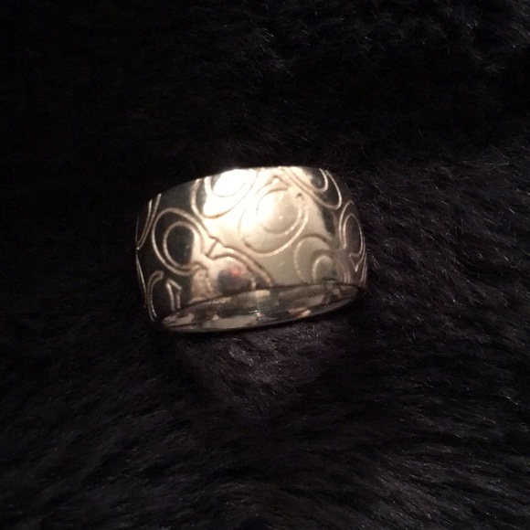Silver coach logo ring - Picture 3 of 3